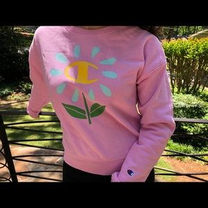 PINK CHAMPION CREWNECK 💕🌻
